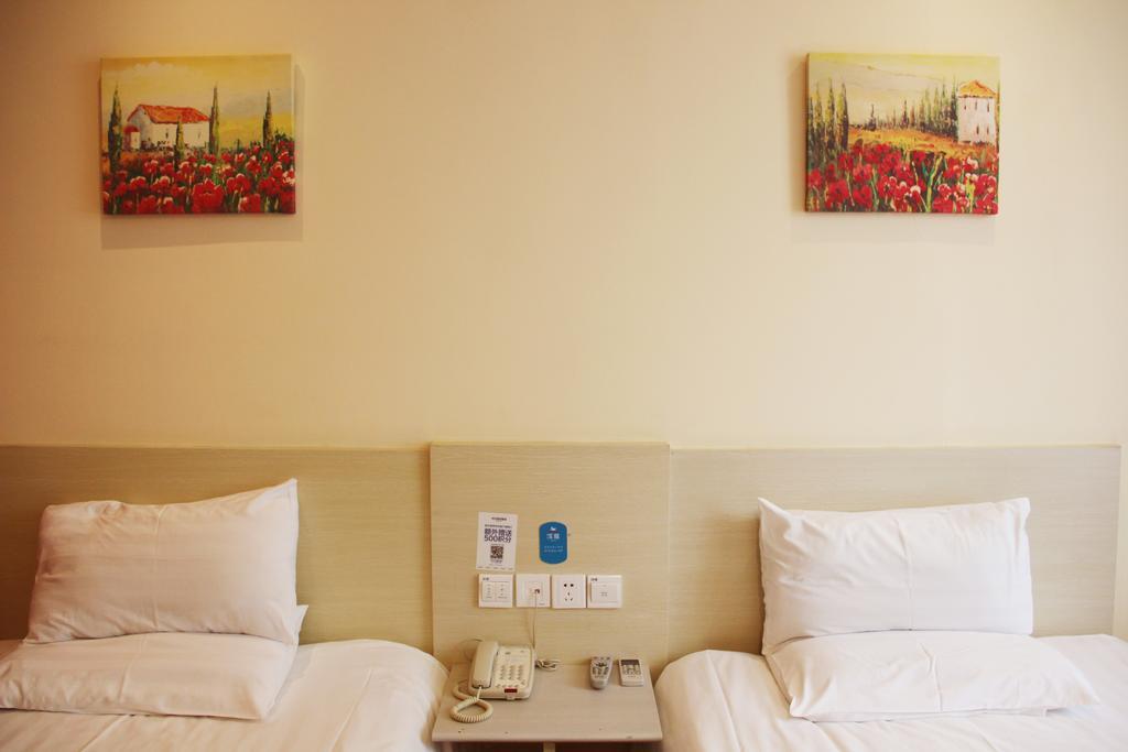 Hanting Express Shanghai Jinqiao Middle Yanggao Road Room photo