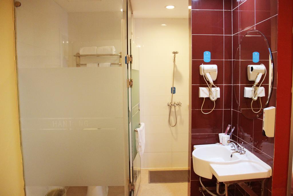 Hanting Express Shanghai Jinqiao Middle Yanggao Road Room photo