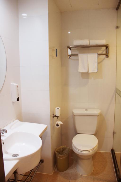 Hanting Express Shanghai Jinqiao Middle Yanggao Road Room photo
